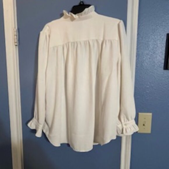 Ann Taylor cream blouse - Picture 3 of 8